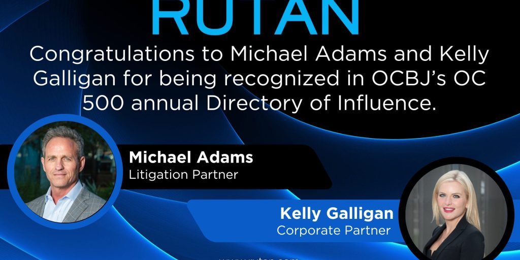 Black-Minimal-Modern-Fashion-Collection-Presentation.pdf